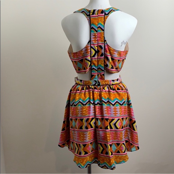 Colorful Geometric Patterned Women's Dress - Picture 4 of 8